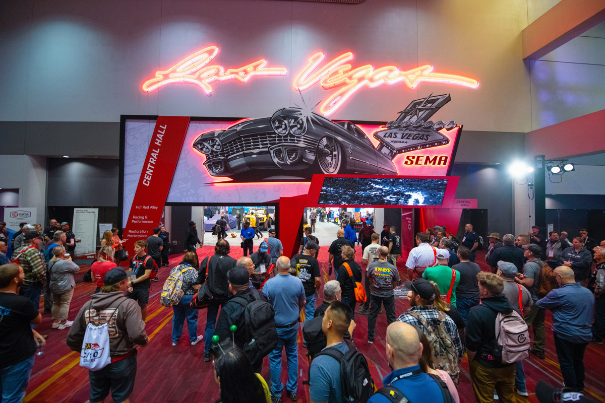 SEMA Show - crowd entering Central Hall.