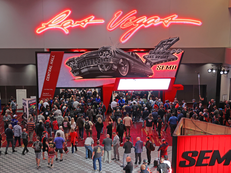 SEMA Show Entrance - People making their way in  to the show