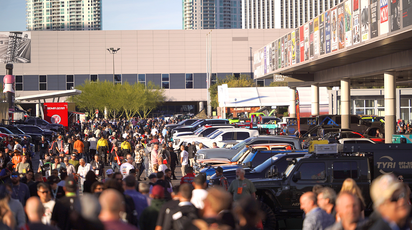 SEMA Show Outside